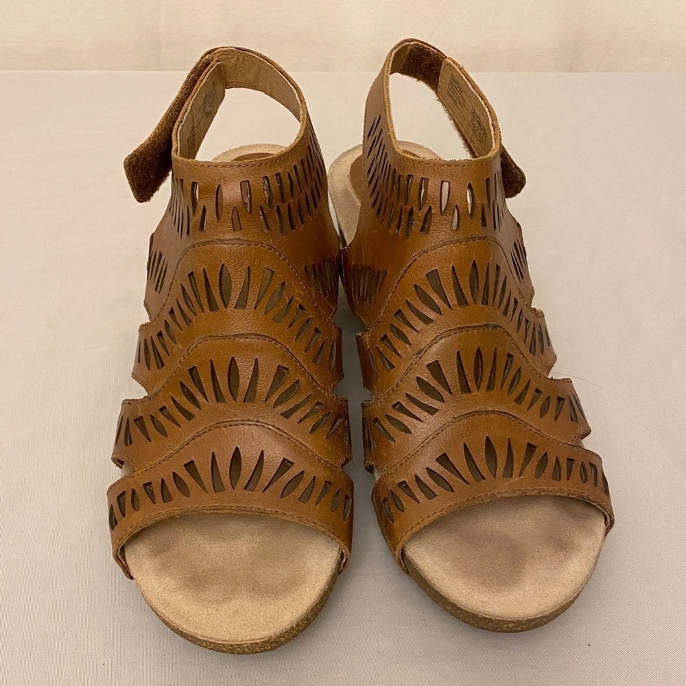 Josef Seibel 9-9.5 (40) Sunny 02 Brown Perforated Cutout Leather Heel Sandals - Picture 5 of 12